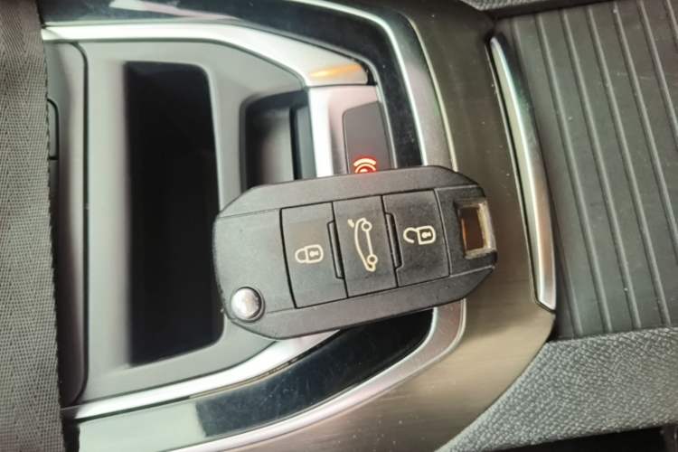 Used Peugeot 408 2018 Revised 350THP Automatic Luxury Edition Vehicle Key