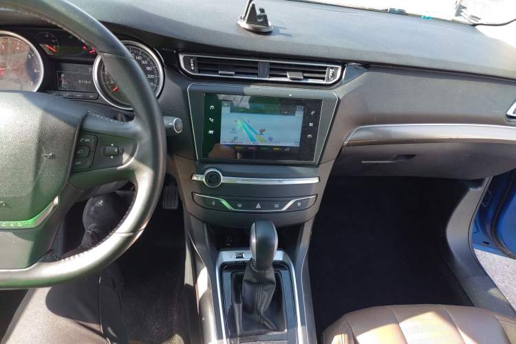Used Peugeot 408 2019 350THP Automatic Prestige Version China V Standard Audio And AC Panel