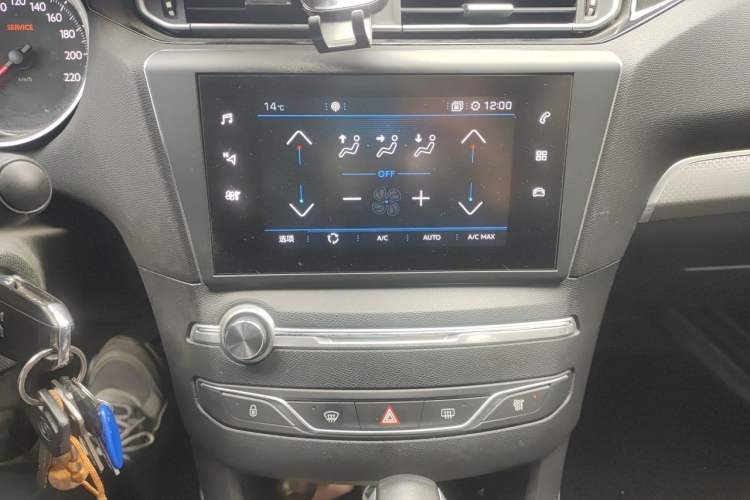 Used Peugeot 408 2019 350THP Automatic Luxury Edition China V Standard Audio And AC Panel
