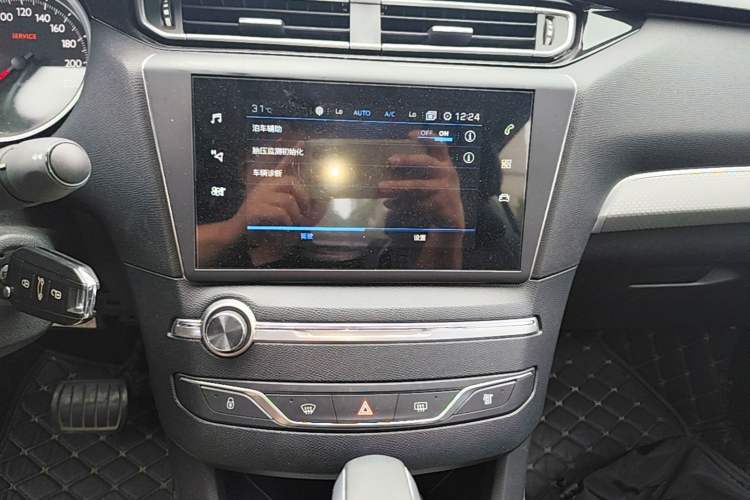 Used Peugeot 408 2019 230THP Automatic Luxury Edition China V Standard Audio And AC Panel