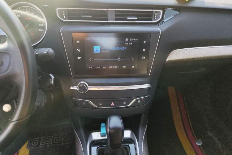 Used Peugeot 408 2019 350THP Automatic Luxury Edition China V Standard Audio And AC Panel