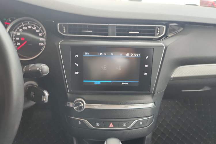 Used Peugeot 408 2019 350THP Automatic Luxury Edition China V Standard Audio And AC Panel