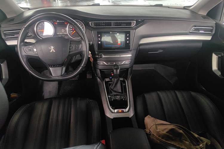 Used Peugeot 408 2019 350THP Automatic Luxury Edition China V Standard Center Console