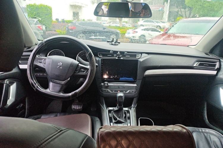 Used Peugeot 408 2019 350THP Automatic Luxury Edition China V Standard Center Console