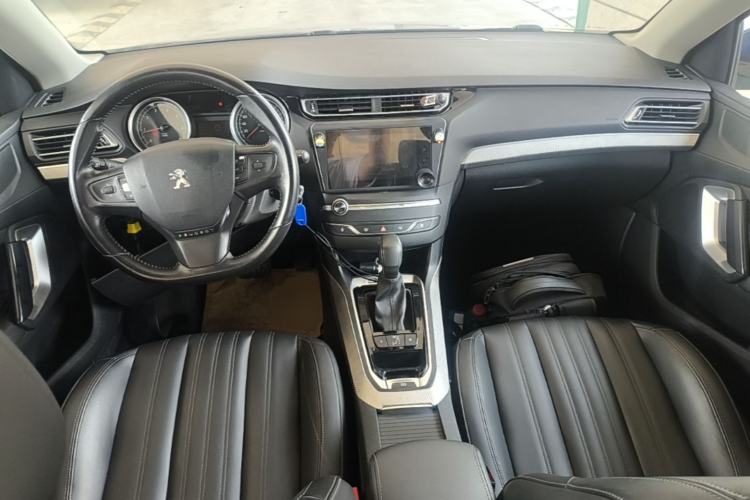 Used Peugeot 408 2019 230THP Automatic Luxury Edition China V Standard Center Console