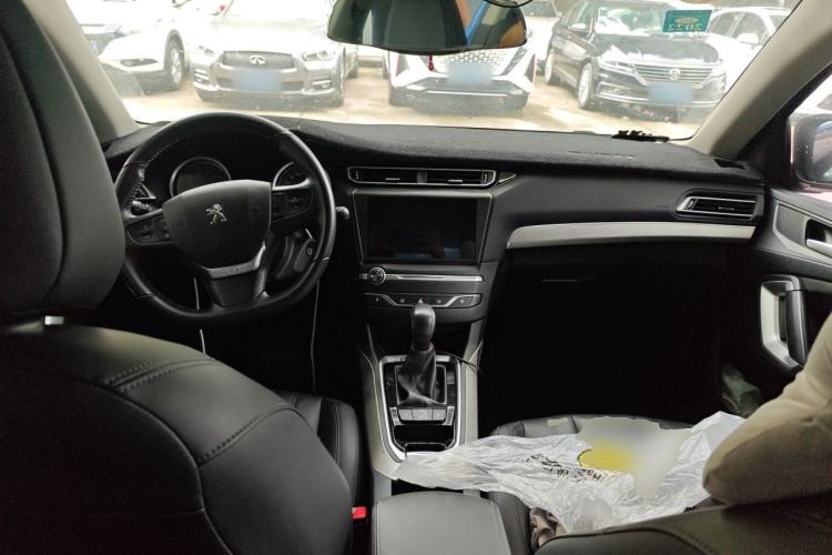 Used Peugeot 408 2019 350THP Automatic Luxury Edition China V Standard Center Console