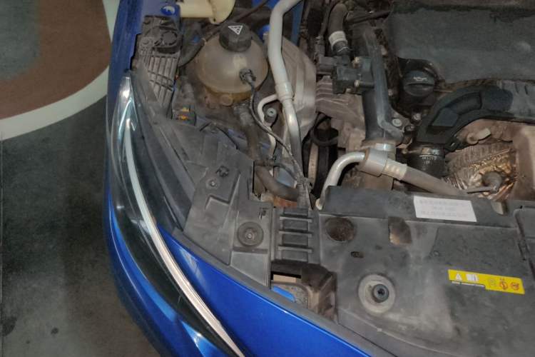 Used Peugeot 408 2019 230THP Automatic Luxury Edition China V Standard Engine Bay Right
