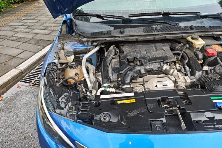 Used Peugeot 408 2019 350THP Automatic Luxury Edition China V Standard Engine Bay Right