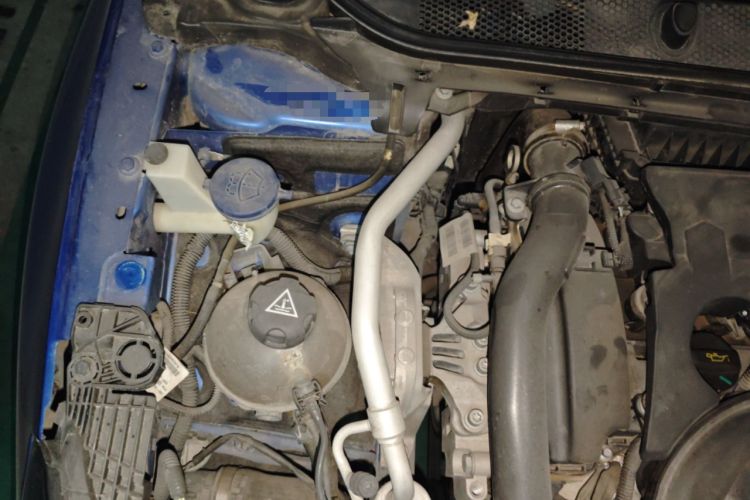 Used Peugeot 408 2019 350THP Automatic Luxury Edition China V Standard Engine Bay Right