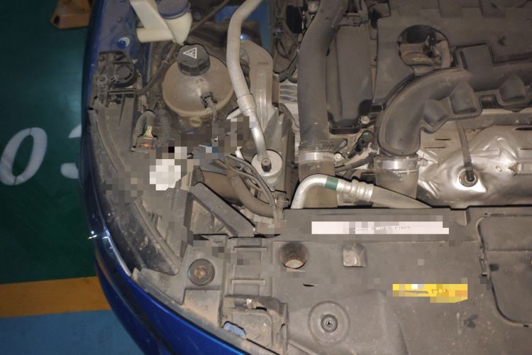 Used Peugeot 408 2019 350THP Automatic Prestige Version China V Standard Engine Bay Right