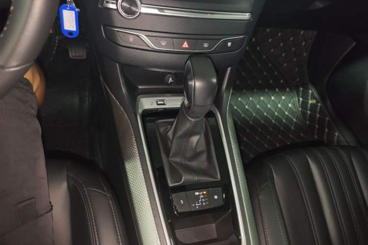 Used Peugeot 408 2019 360THP Automatic Luxury Edition China VI Standard Gear Lever