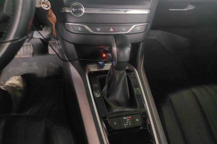 Used Peugeot 408 2019 350THP Automatic Luxury Edition China V Standard Gear Lever