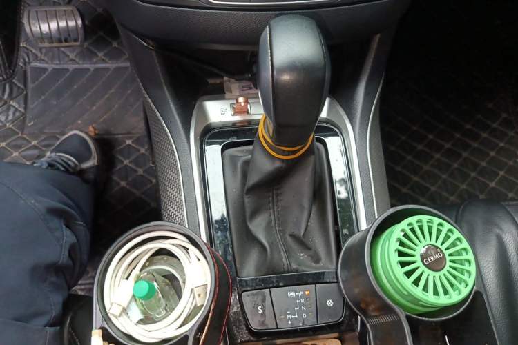 Used Peugeot 408 2019 350THP Automatic Luxury Edition China V Standard Gear Lever