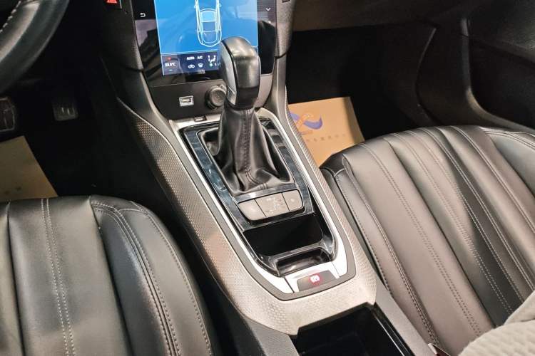 Used Peugeot 408 2019 230THP Automatic Luxury Edition China V Standard Gear Lever