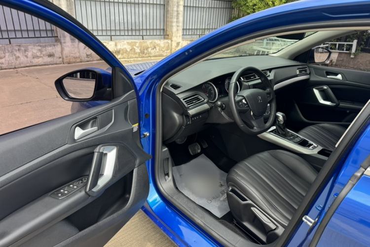 Used Peugeot 408 2019 350THP Automatic Luxury Edition China V Standard Interior 1