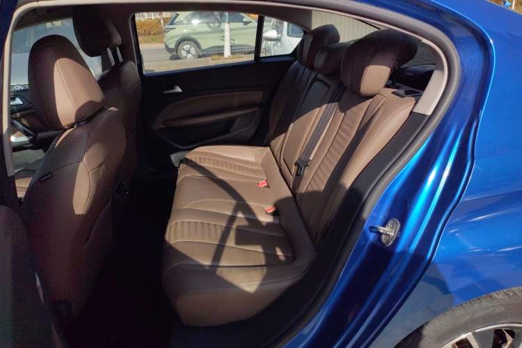 Used Peugeot 408 2019 350THP Automatic Prestige Version China V Standard Interior 4