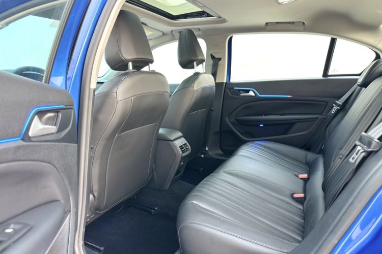 Used Peugeot 408 2019 350THP Automatic Luxury Edition China V Standard Interior 7