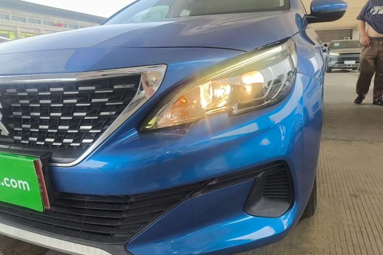 Used Peugeot 408 2019 230THP Automatic Luxury Edition China V Standard Left Front Headlight