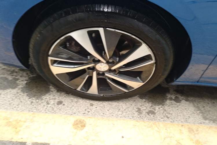 Used Peugeot 408 2019 350THP Automatic Luxury Edition China V Standard Left Front Wheel Hub