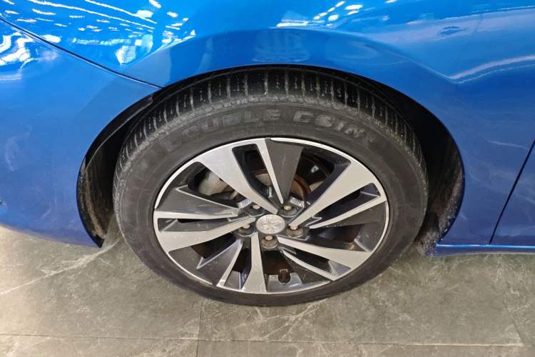 Used Peugeot 408 2019 230THP Automatic Luxury Edition China V Standard Left Front Wheel Hub