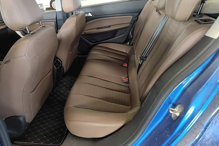 Used Peugeot 408 2019 350THP Automatic Prestige Edition China V Standard Left Rear Seat