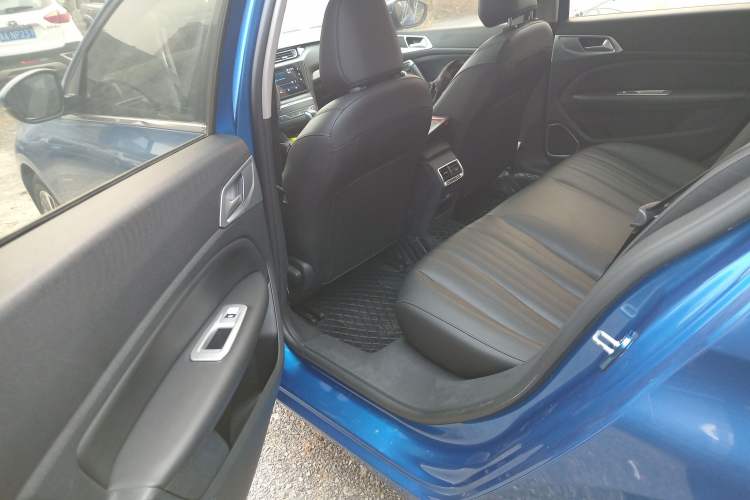 Used Peugeot 408 2019 230THP Automatic Luxury Edition China V Standard Left Rear Seat
