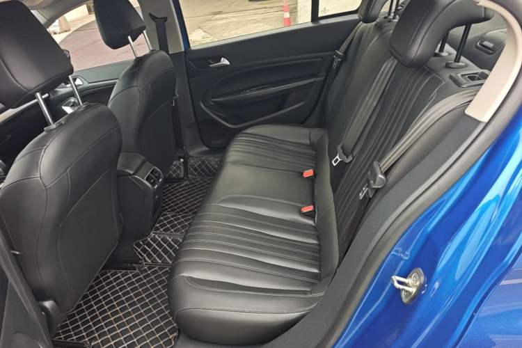 Used Peugeot 408 2019 230THP Automatic Luxury Edition China V Standard Left Rear Seat