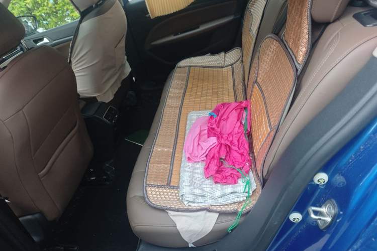 Used Peugeot 408 2019 350THP Automatic Prestige Version China V Standard Left Rear Seat