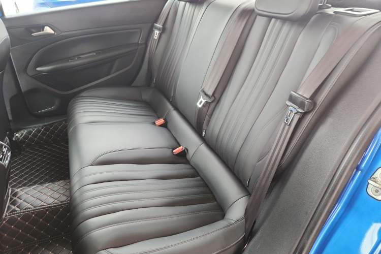 Used Peugeot 408 2019 350THP Automatic Luxury Edition China V Standard Left Rear Seat
