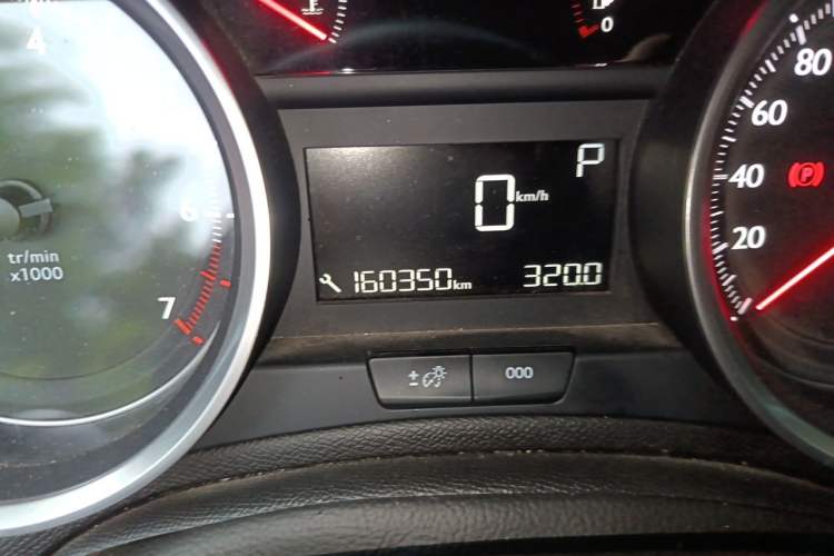 Used Peugeot 408 2019 350THP Automatic Luxury Edition China V Standard Odometer Close Up