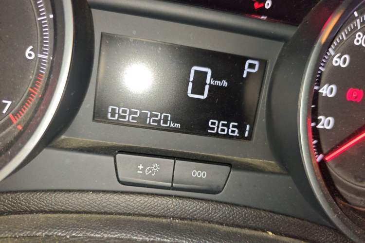 Used Peugeot 408 2019 230THP Automatic Luxury Edition China V Standard Odometer Close Up