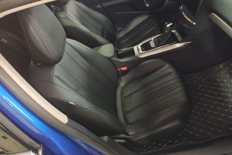 Used Peugeot 408 2019 360THP Automatic Luxury Edition China VI Standard Right Front Seat
