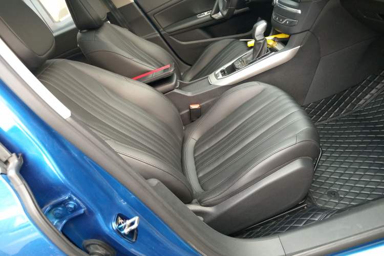 Used Peugeot 408 2019 230THP Automatic Luxury Edition China V Standard Right Front Seat