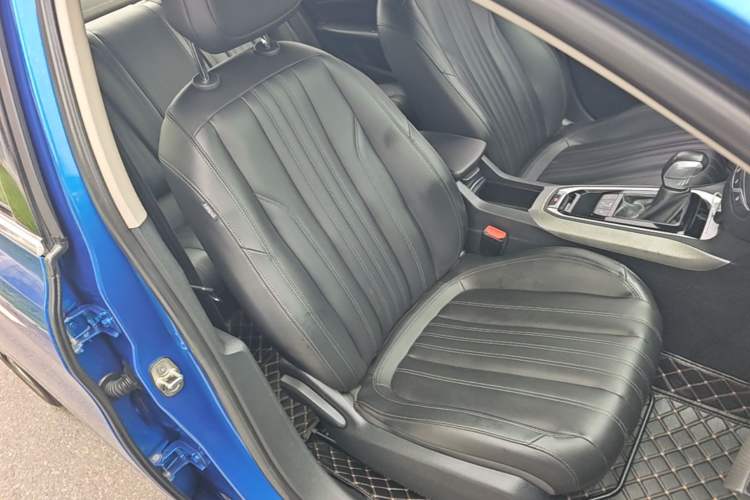 Used Peugeot 408 2019 230THP Automatic Luxury Edition China V Standard Right Front Seat