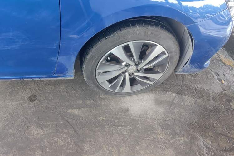 Used Peugeot 408 2019 350THP Automatic Luxury Edition China V Standard Right Front Wheel Hub