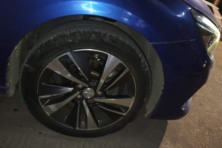 Used Peugeot 408 2019 230THP Automatic Luxury Edition China V Standard Right Front Wheel Hub