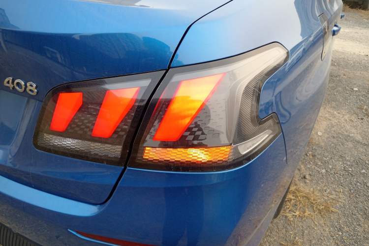 Used Peugeot 408 2019 230THP Automatic Luxury Edition China V Standard Right Rear Taillight