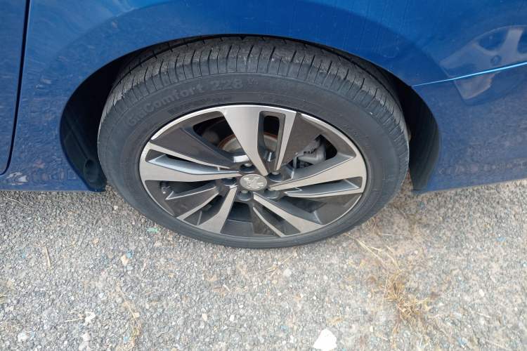 Used Peugeot 408 2019 230THP Automatic Luxury Edition China V Standard Right Rear Wheel Hub