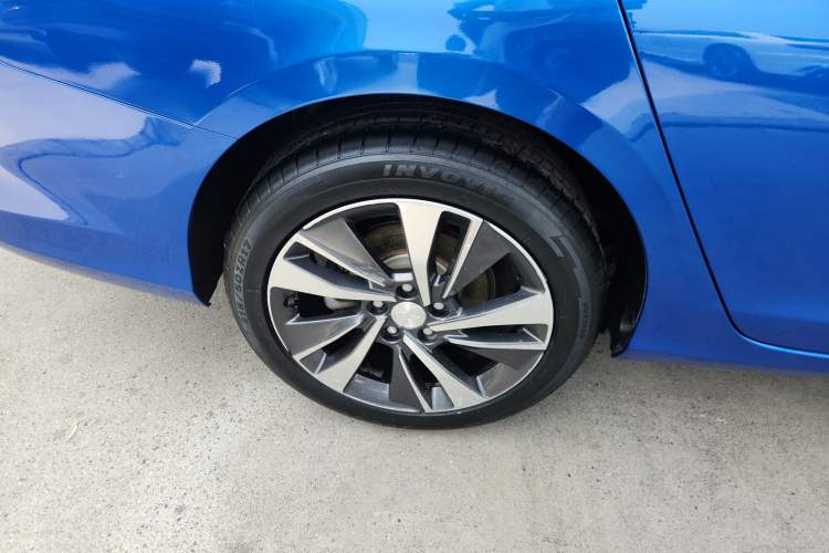 Used Peugeot 408 2019 350THP Automatic Luxury Edition China V Standard Right Rear Wheel Hub