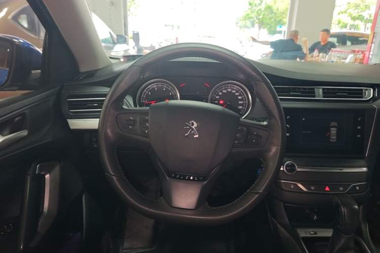Used Peugeot 408 2019 360THP Automatic Luxury Edition China VI Standard Steering Wheel