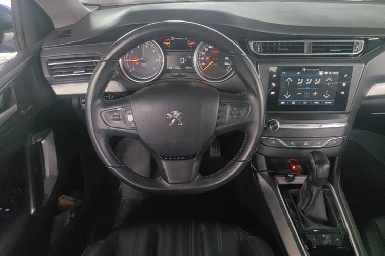Used Peugeot 408 2019 350THP Automatic Luxury Edition China V Standard Steering Wheel