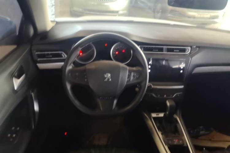 Used Peugeot 408 2019 230THP Automatic Luxury Edition China V Standard Steering Wheel