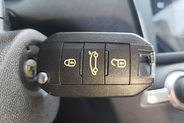 Used Peugeot 408 2019 230THP Automatic Luxury Edition China V Standard Vehicle Key