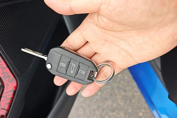 Used Peugeot 408 2019 230THP Automatic Luxury Edition China V Standard Vehicle Key
