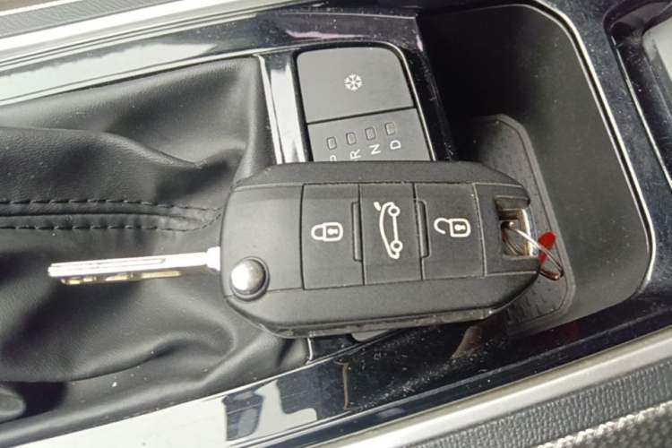 Used Peugeot 408 2019 350THP Automatic Luxury Edition China V Standard Vehicle Key