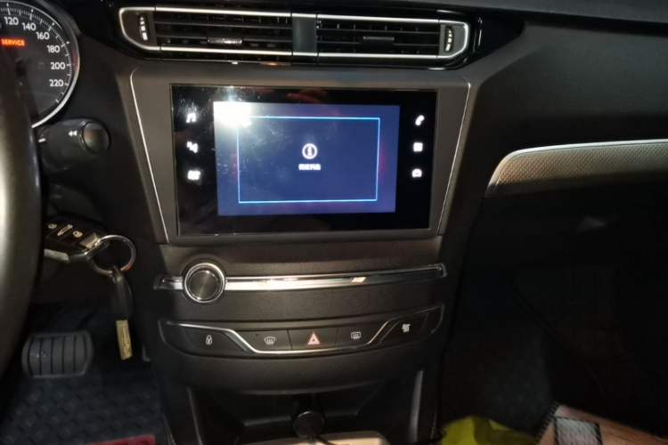 Used Peugeot 408 2019 230THP Automatic Luxury Edition China VI Standard Audio And AC Panel