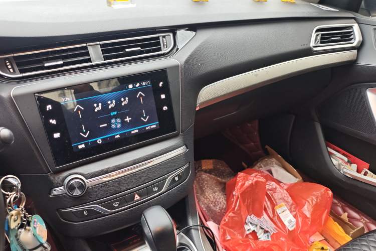 Used Peugeot 408 2019 360THP Automatic Luxury Edition China VI Standard Audio And AC Panel