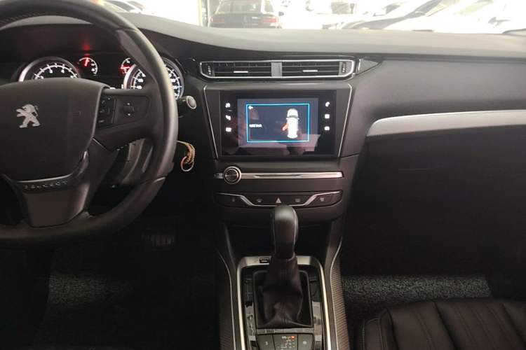 Used Peugeot 408 2019 360THP Automatic Luxury Edition China VI Standard Audio And AC Panel
