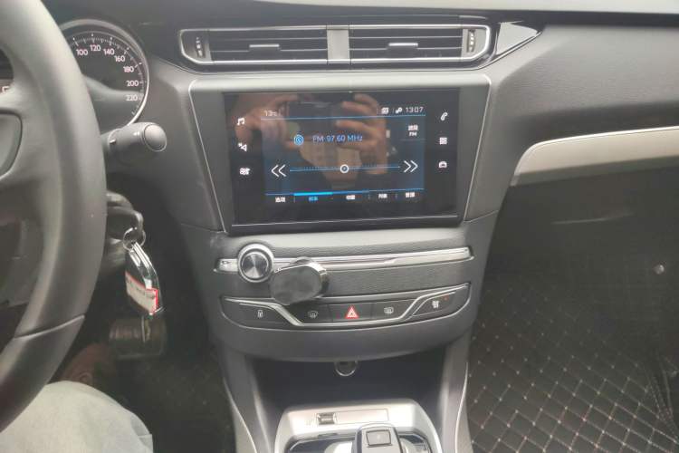 Used Peugeot 408 2019 230THP Automatic Luxury Edition China VI Standard Audio And AC Panel