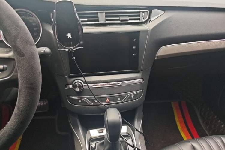 Used Peugeot 408 2019 360THP Automatic Luxury Edition China VI Standard Audio And AC Panel